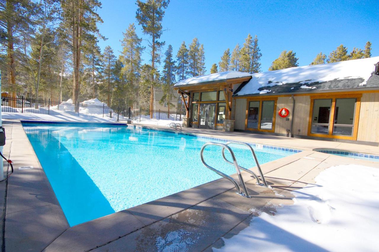 Pinecreek #E - 3 Bedroom - Pool And Hot Tub Access - Close To Town - Shuttle To Slopes Breckenridge Dış mekan fotoğraf